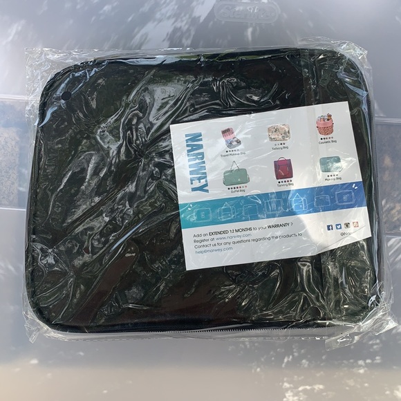 NWT Travel Makeup Bag Cosmetic Bag - Picture 2 of 7